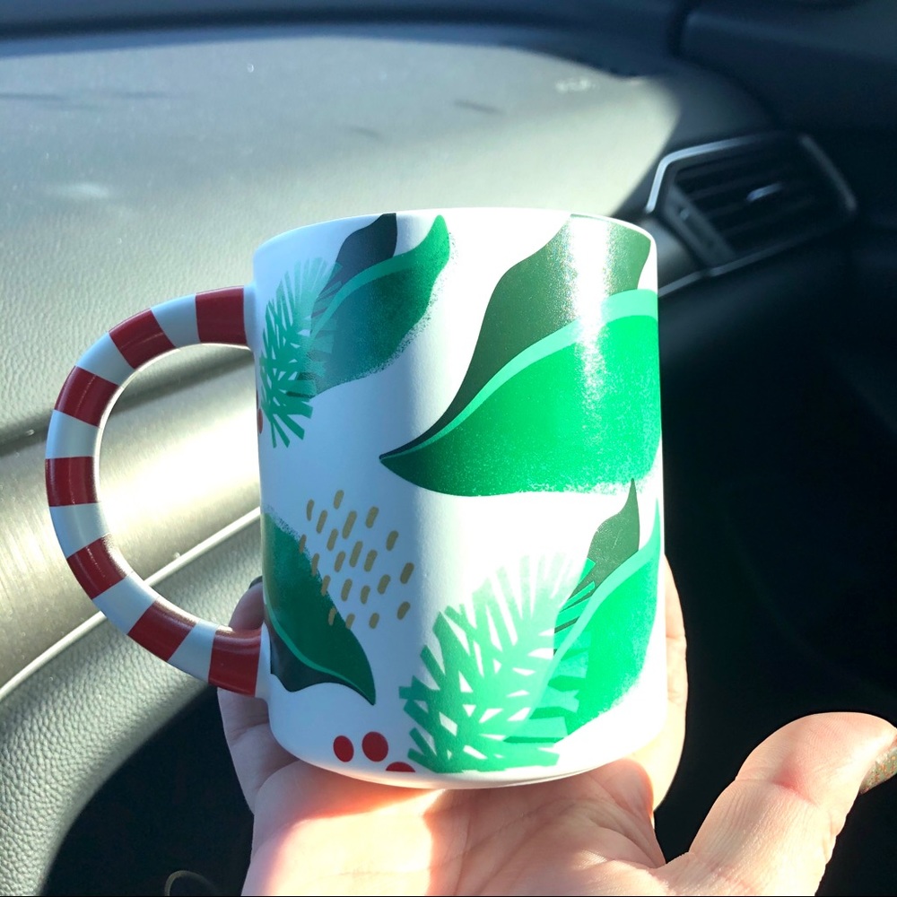 Starbucks 2019 Christmas Edition Collectors Mug - Picture 2 of 2